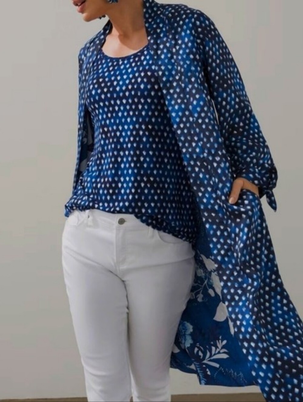 NWOT Chico's Blue and White Reversible Patterned Duster Kimono Jacket
